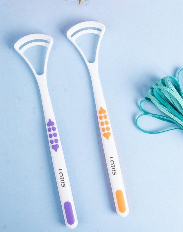 1-Piece Double-Head Tongue Scraper | Oral Hygiene Cleaner | Fights Bad Breath | Random Color